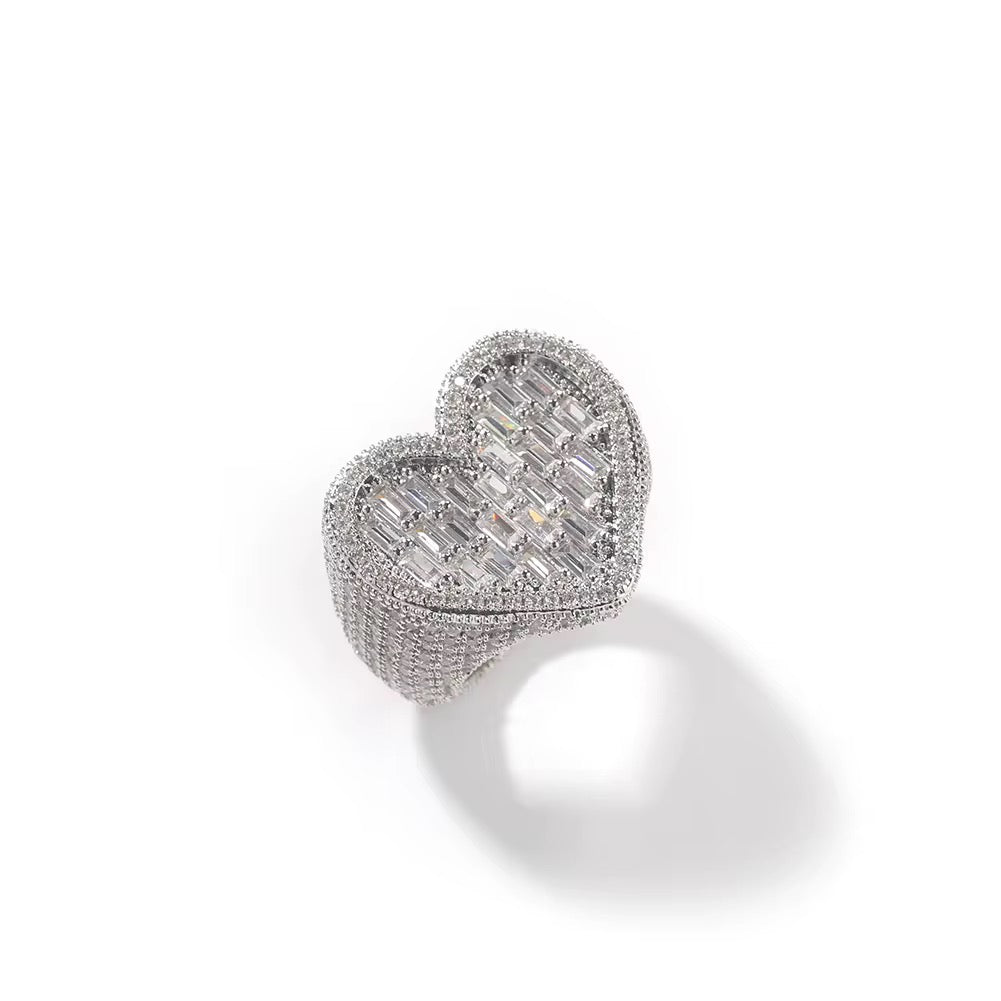 Nova Heart Ring